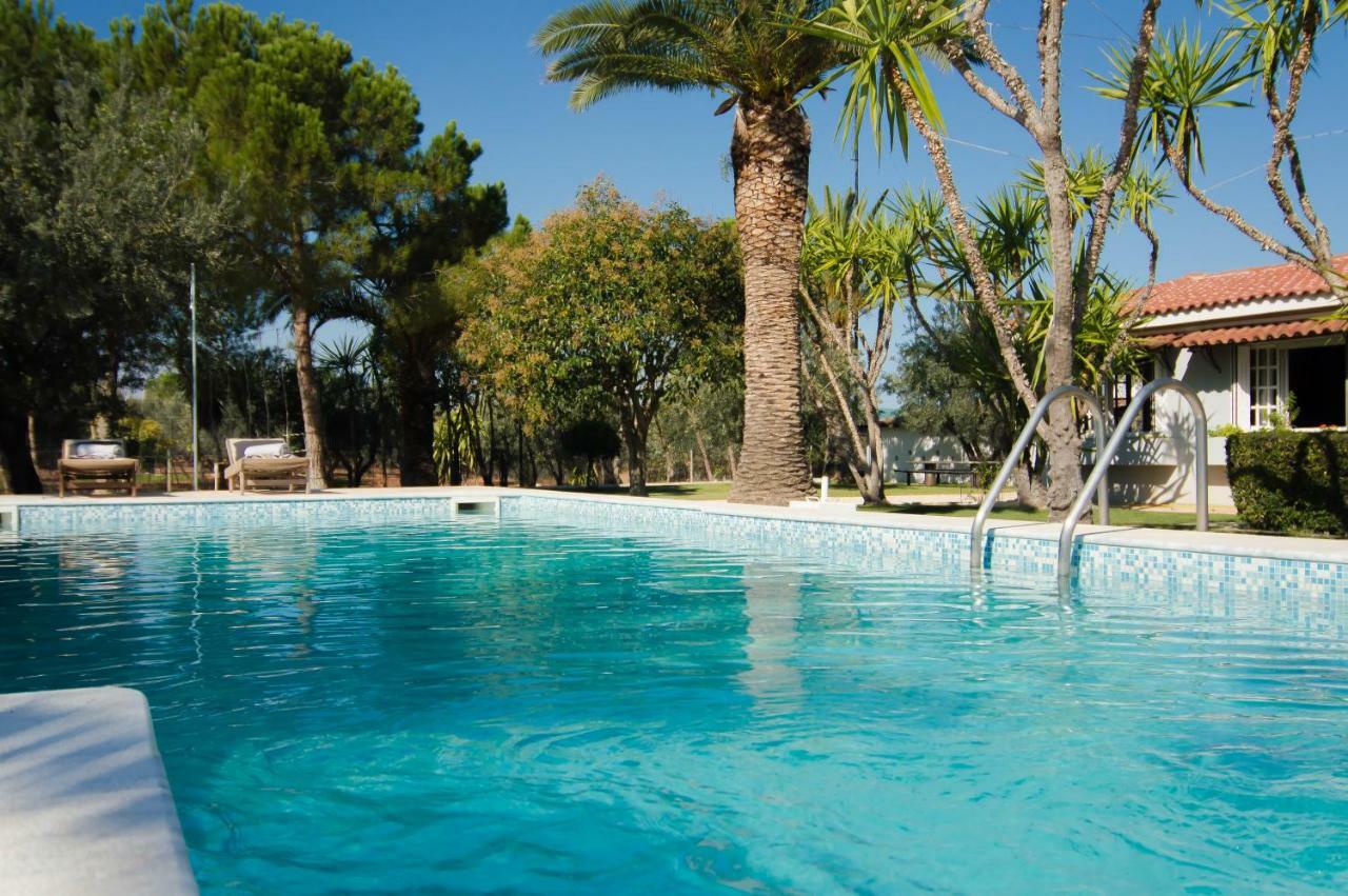 Country Villa Peloponnese With Tennis Court And Pool Zevgolateion Bagian luar foto