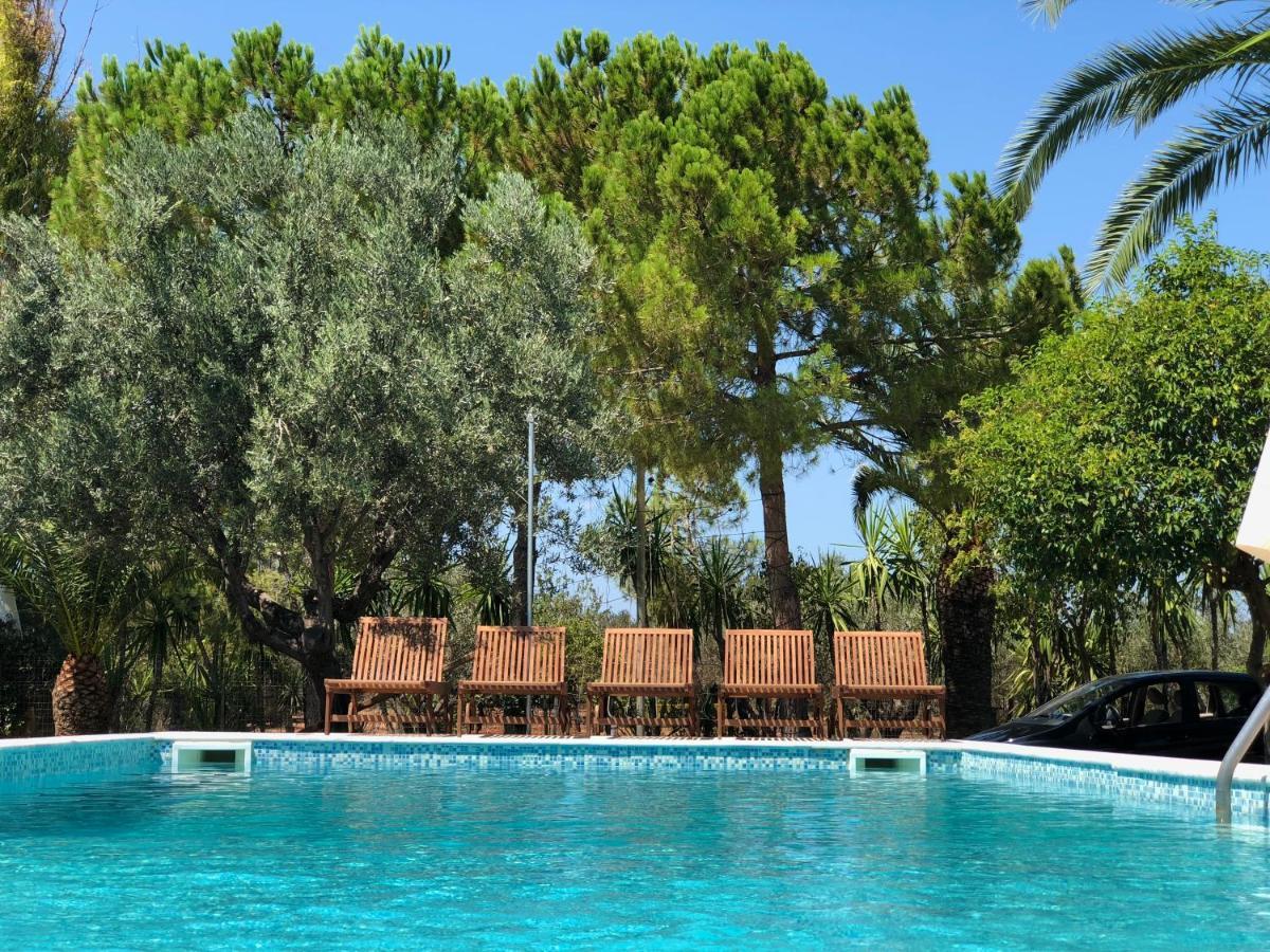 Country Villa Peloponnese With Tennis Court And Pool Zevgolateion Bagian luar foto